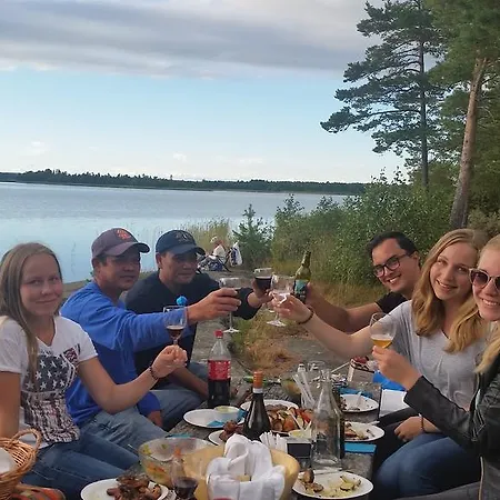 Bastö Hotel&stugby Hotell 3*