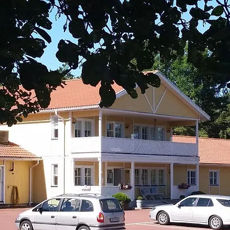 Hotell Bastö Hotel&stugby Palsbole