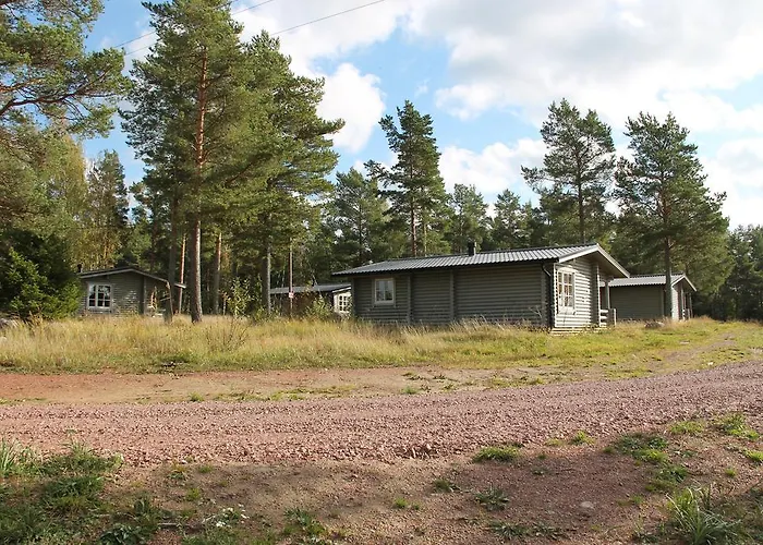 Bastö Hotel&stugby Hotell 3*