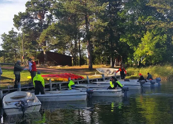 Bastö Hotel&stugby Hotell 3*