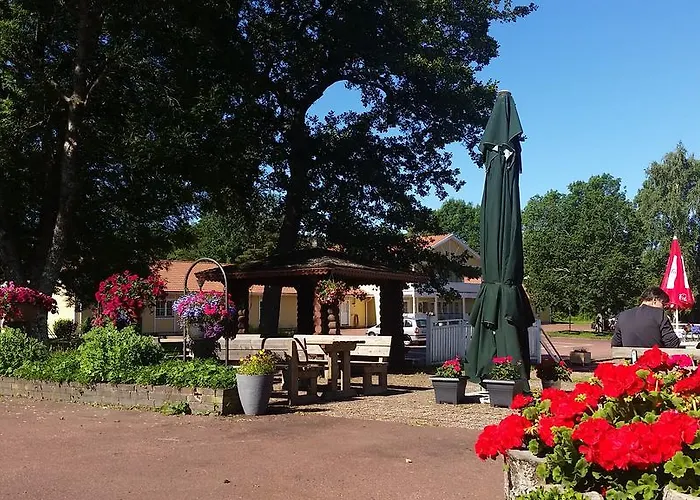 Bastö Hotel&stugby Hotell 3*