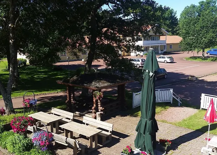 Hotell Bastö Hotel&stugby Palsbole